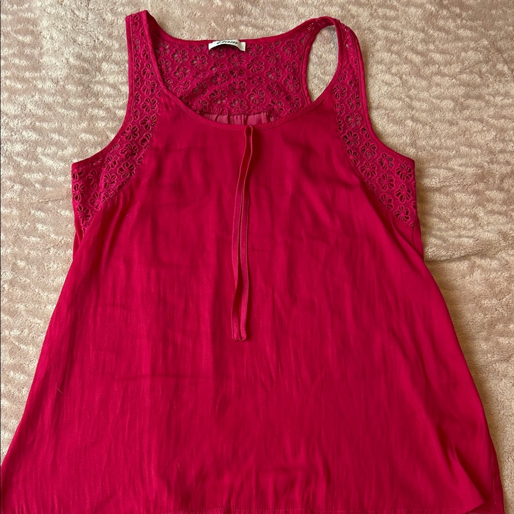 Chic Sleeveless Lace Blouse - Vibrant Red